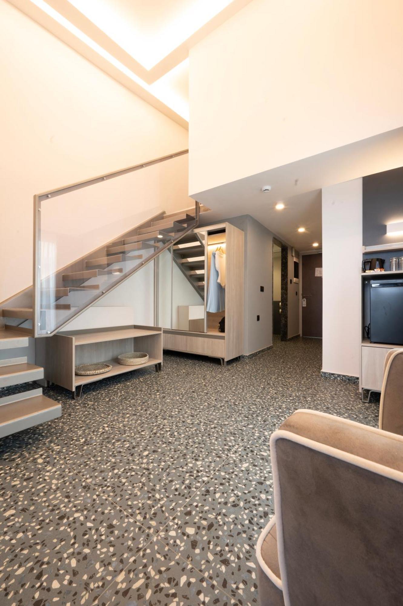 Pearl Seabreeze Suites Ретимно Экстерьер фото