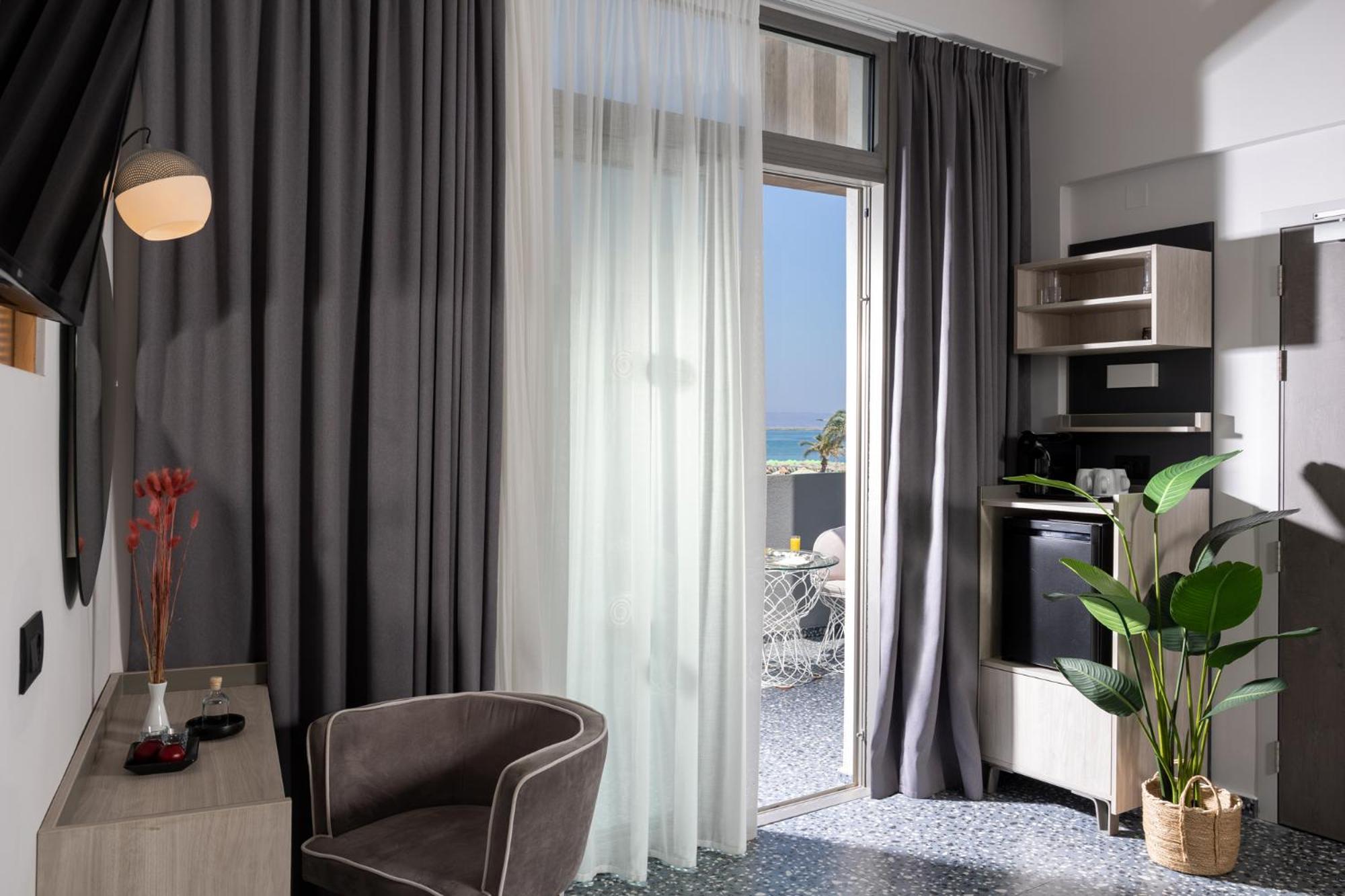 Pearl Seabreeze Suites Ретимно Экстерьер фото