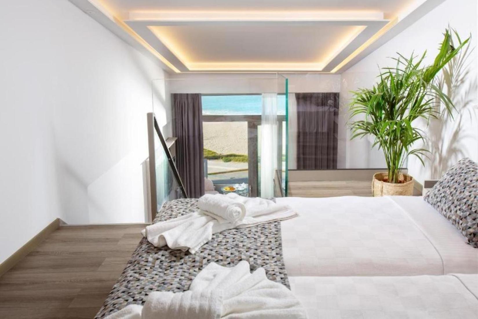 Pearl Seabreeze Suites Ретимно Номер фото