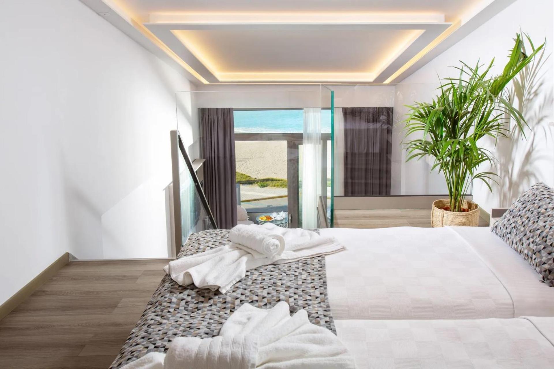 Pearl Seabreeze Suites Ретимно Номер фото