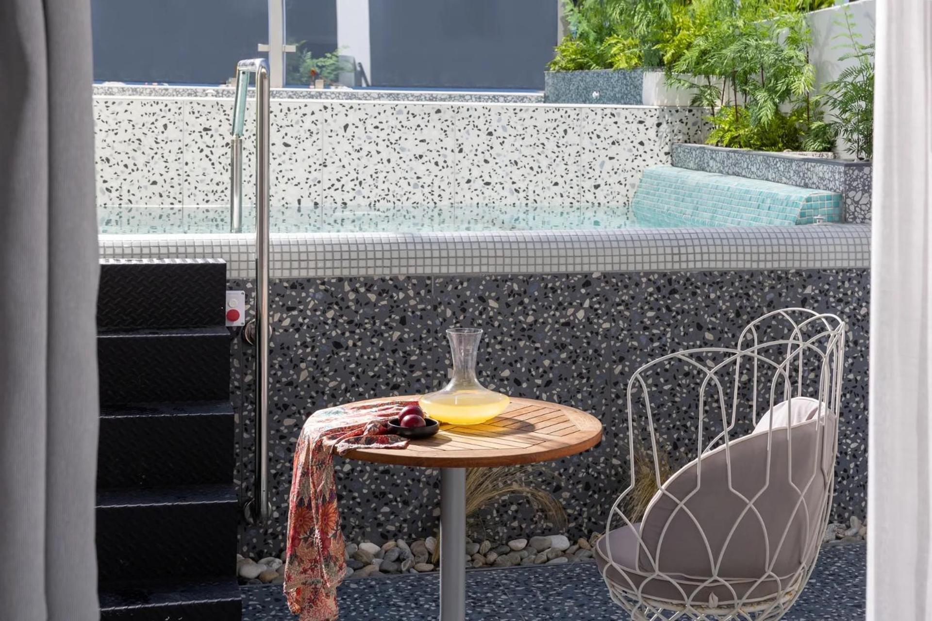 Pearl Seabreeze Suites Ретимно Номер фото